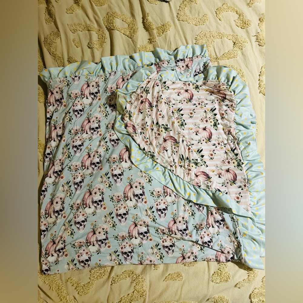 Rosie/Pumpkin Ruffled Blanket
